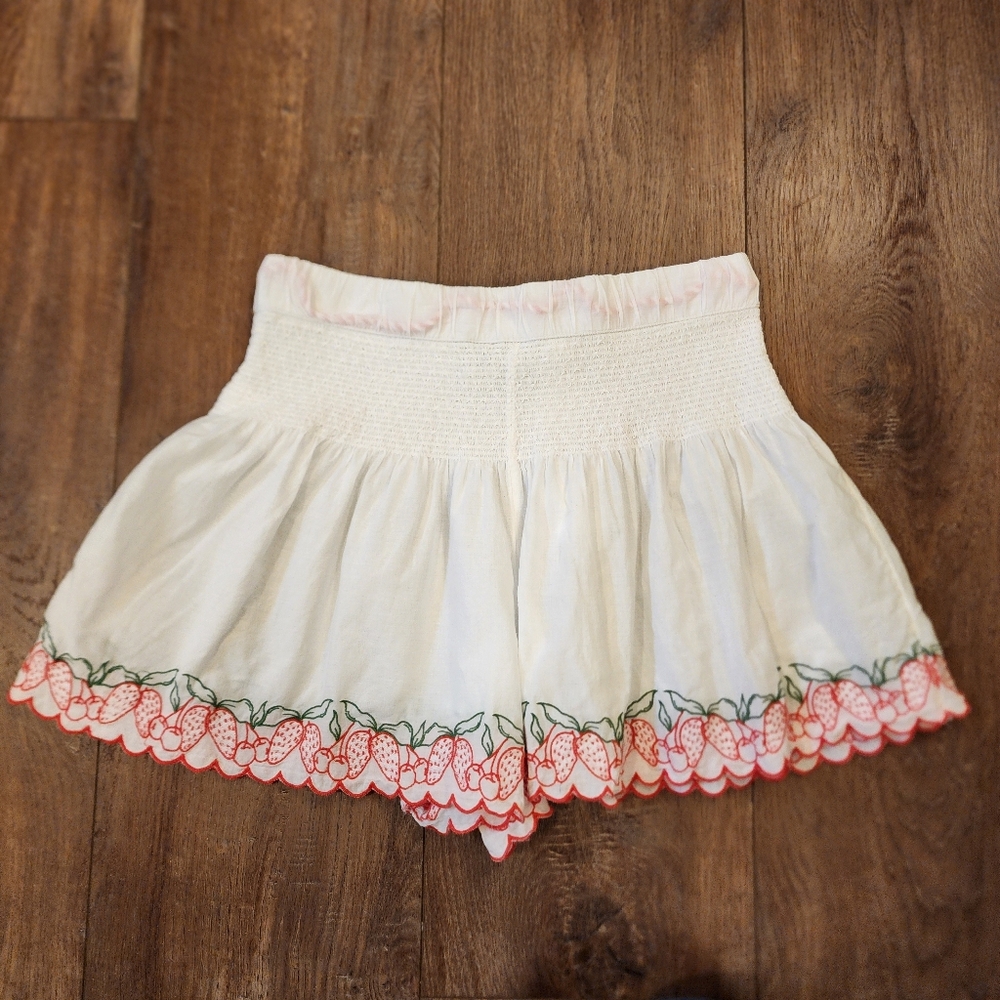 Joie Smocked Shorts Cotton Embroidered Strawberries Cherries Drawstring size Med - Picture 7 of 7